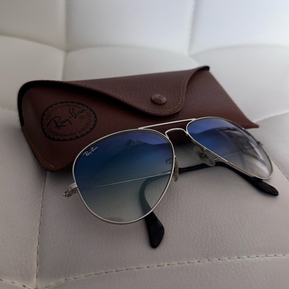 Ray-Ban Aviator Gradient - Polished Silver/Light Blue Gradient w/ Case